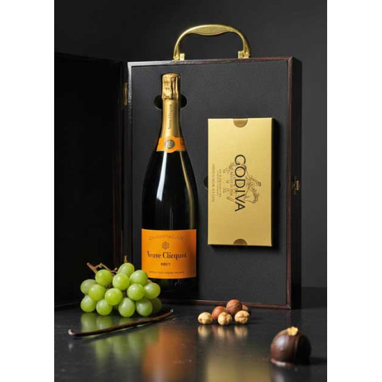 Veuve Clicquot and Godiva in Wooden Gift Box Veuve Clicquot and Godiva in Wooden Gift Box