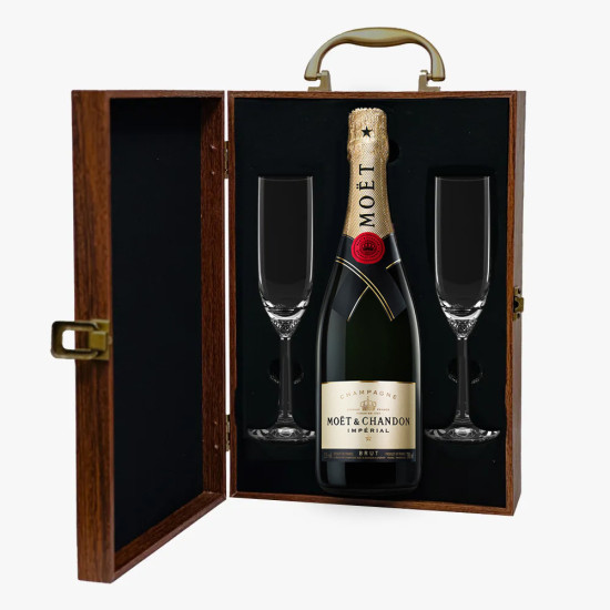 Moet & Chandon Brut Imperial Champagne And Flutes Gift Set Moet & Chandon Brut Imperial Champagne And Flutes Gift Set