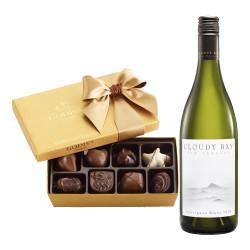Cloudy Bay Sauvignon and Godiva chocolate 8pc Gift Box Cloudy Bay Sauvignon and Godiva chocolate 8pc Gift Box