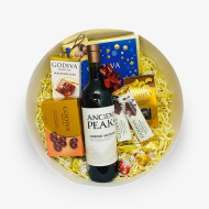 Ancient Peaks Cabernet Paso Robles Wine and Godiva Chocolates Gift Box Ancient Peaks Cabernet Paso Robles Wine and Godiva Chocolates Gift Box