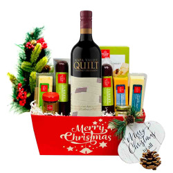 Quilt Cabernet Sauvignon Christmas Wine Gift Basket Quilt Cabernet Sauvignon Christmas Wine Gift Basket