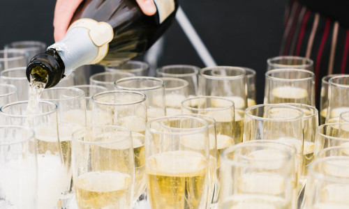 Choosing Champagne for Wedding Hosting: A Comprehensive Guide